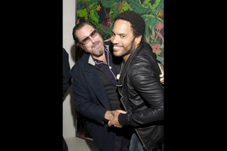 Julian Schnabel & Lenny Kravitz clown around in front of Feroz at the Flavor Paper Flavorismo party