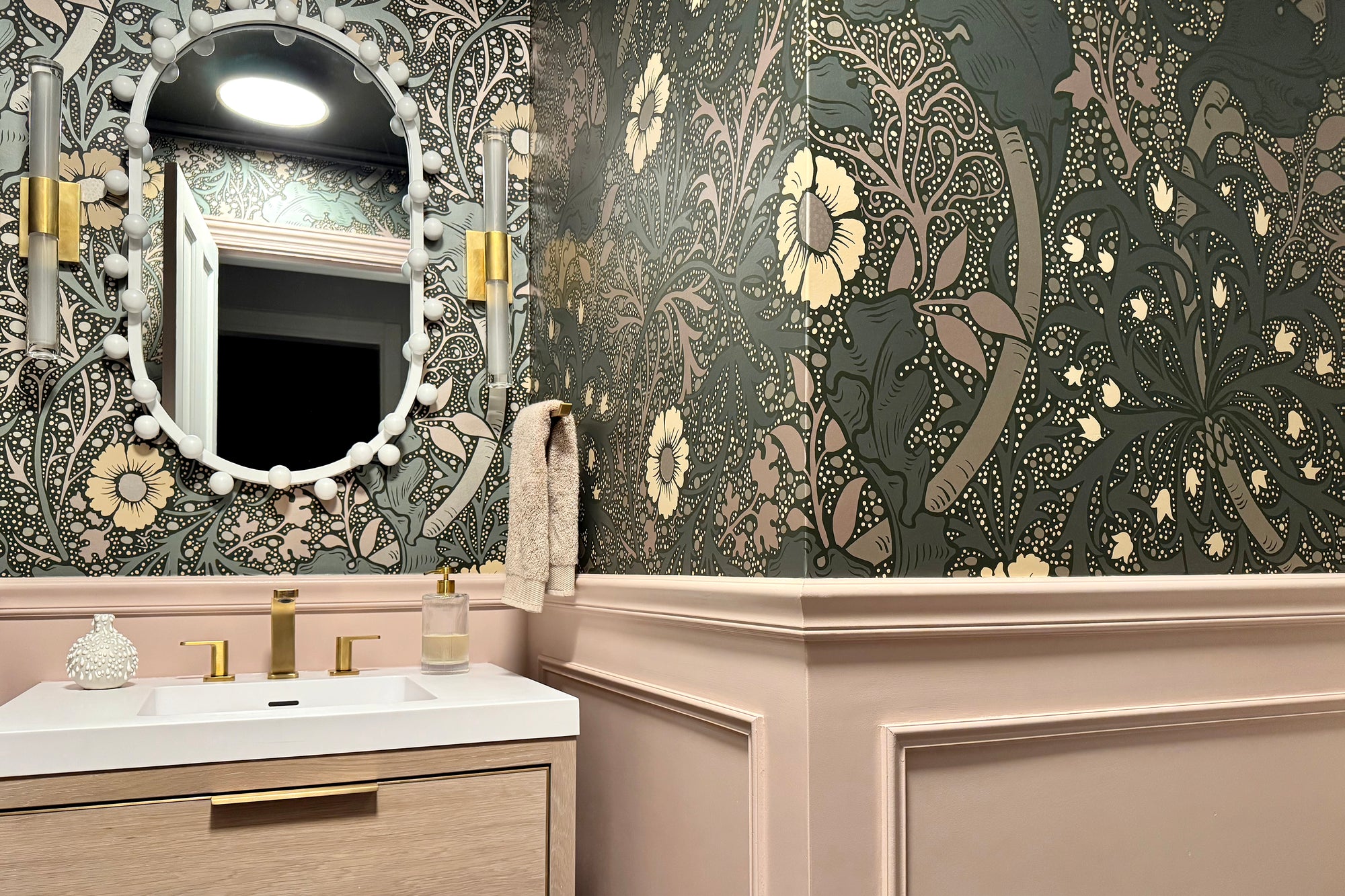 Design by Studio E, Photo by Elizabeth Sesser