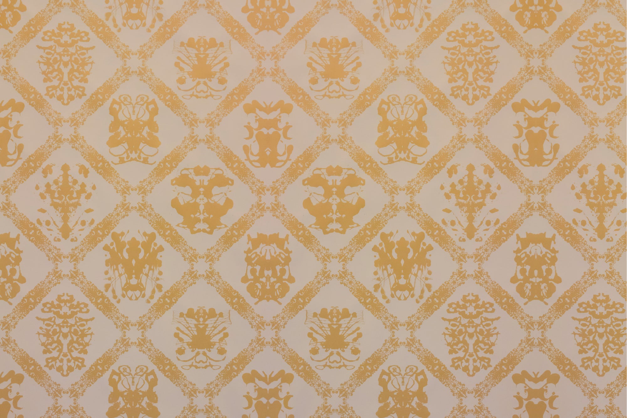 Rorschach - Golden Peach