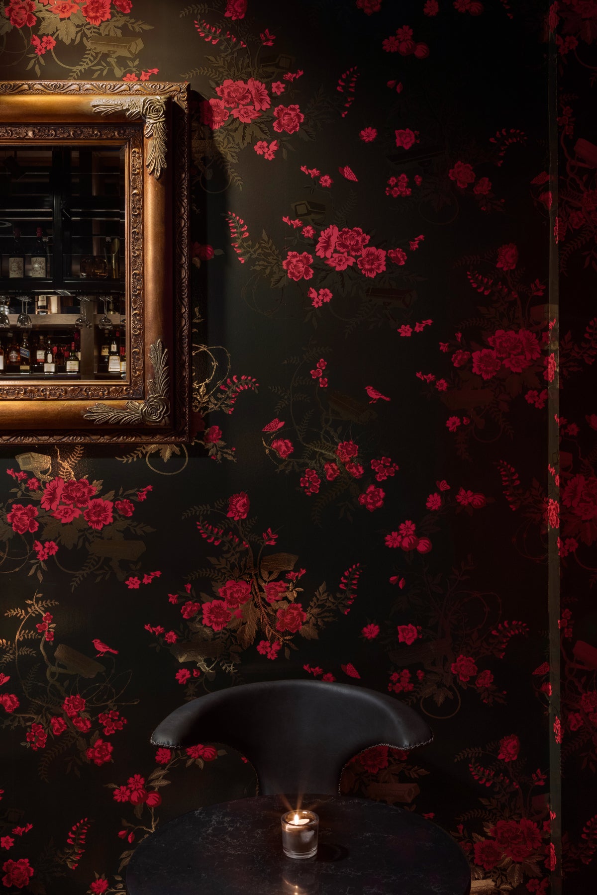 Design by KurtzDesign Inc.  
Photo by Tina Kulic, Ema Peter Photography